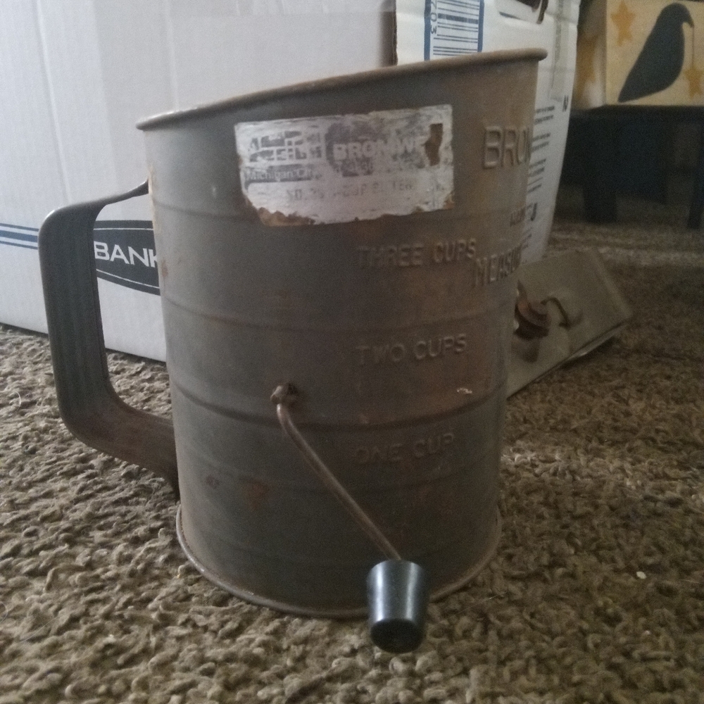 Vintage bromwell sifter
